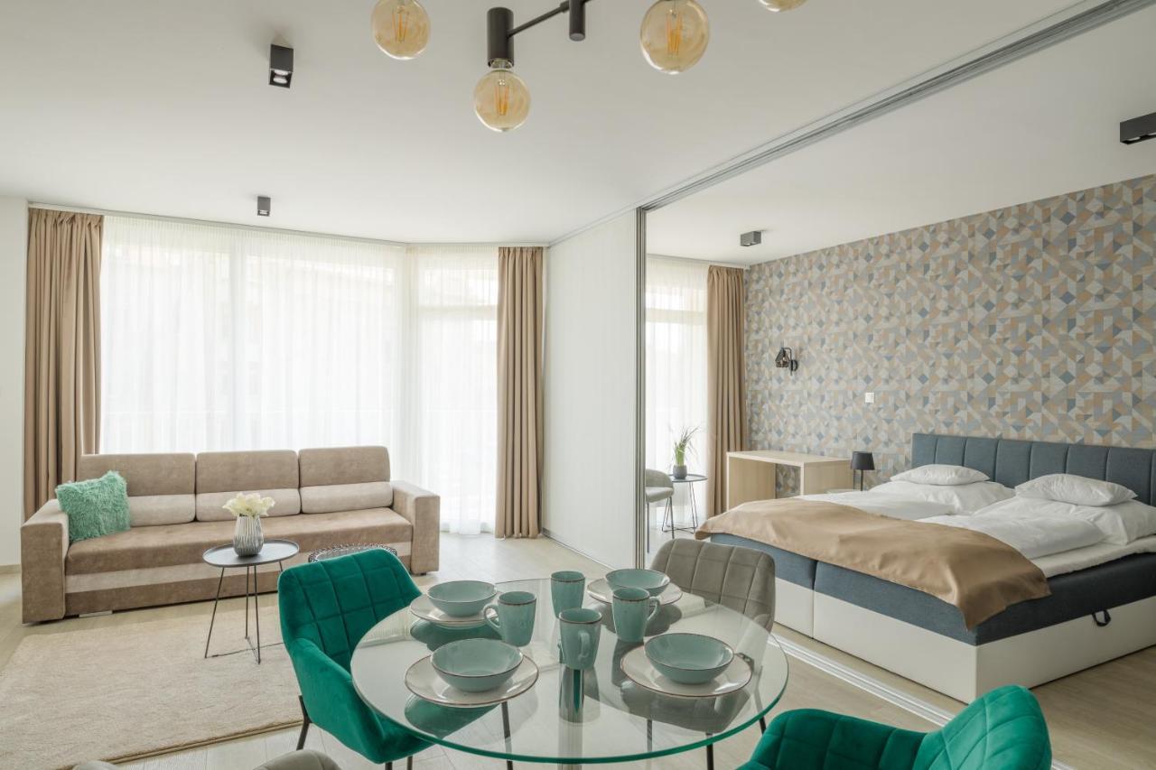 Parizs Garden Apartments Debrecín Exteriér fotografie