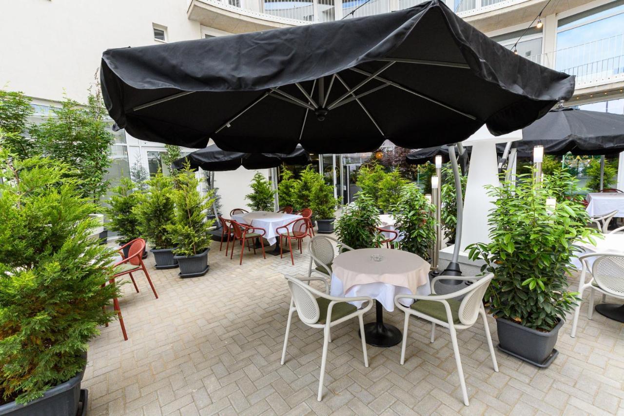 Parizs Garden Apartments Debrecín Exteriér fotografie