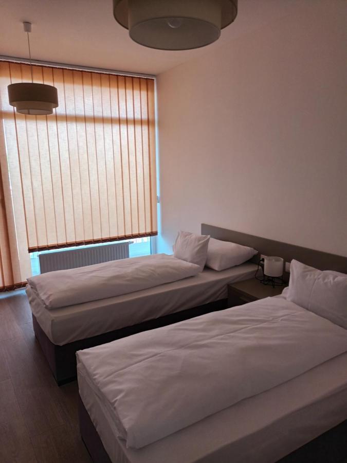 Parizs Garden Apartments Debrecín Exteriér fotografie